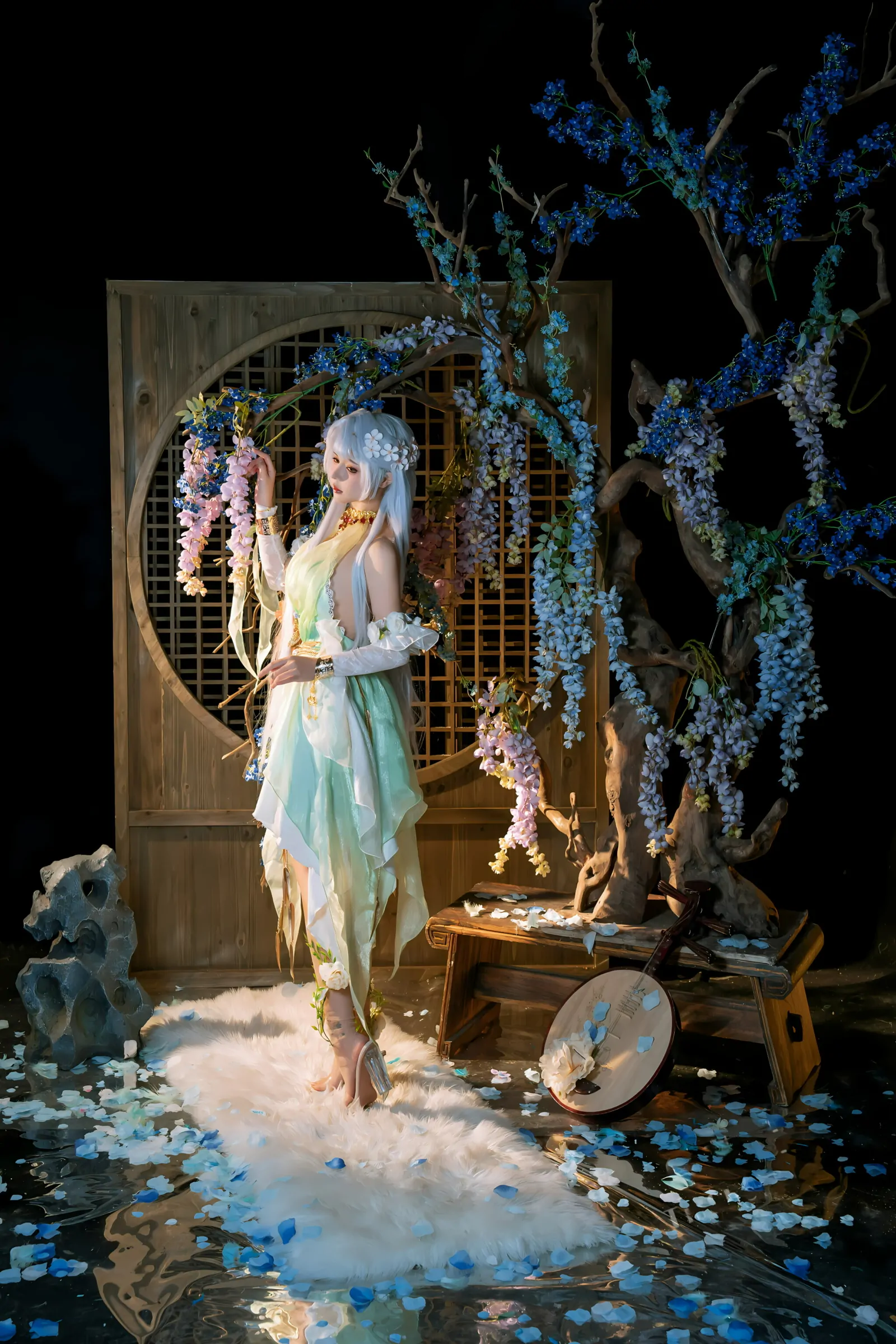 七月喵子 - 殷紫萍